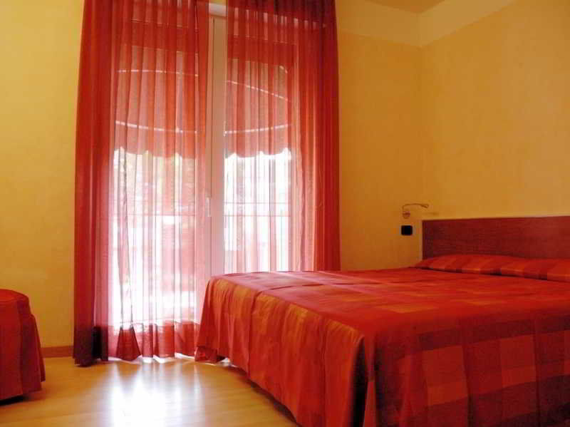Hotel Savoia Lignano Sabbiadoro Kültér fotó